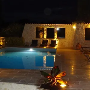 2* Bed & Breakfast La Bastide De Font Clarette